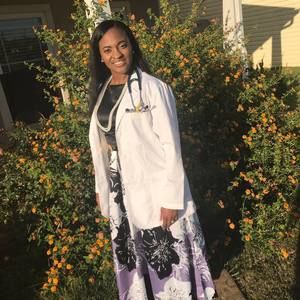 Meet your Posher, Tandra